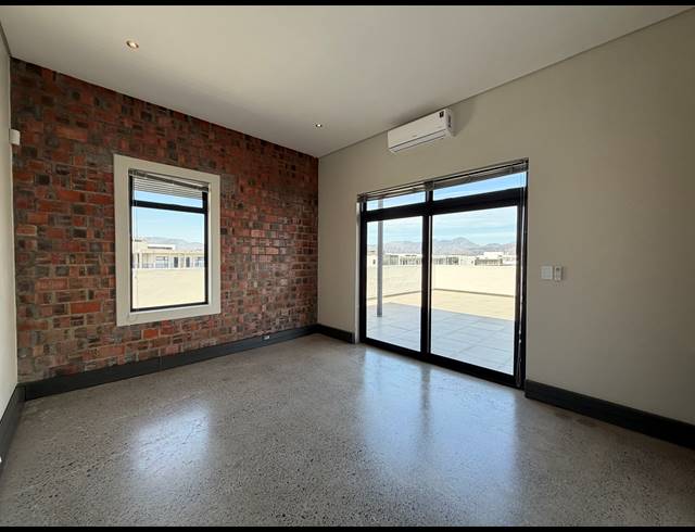 290M² OFFICE TO LET IN PAARDEVLEI
